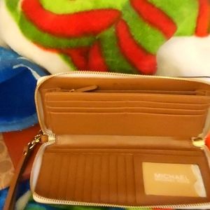 Wallet's / wristlet's